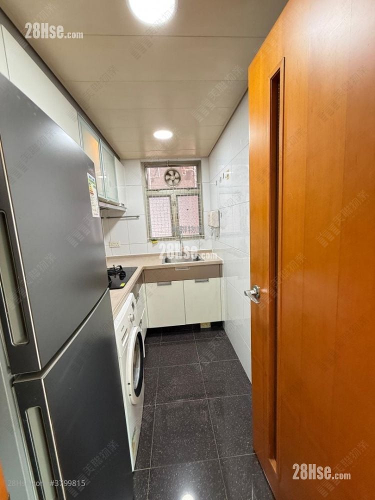 Yoho Town Sell 2 Bedrooms 422 ft²