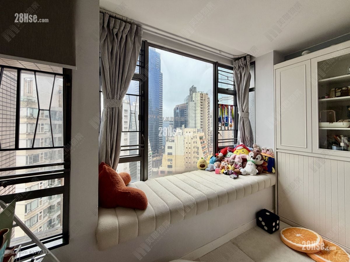 Hollywood Terrace Sell 2 Bedrooms , 1 Bathroom 615 ft²