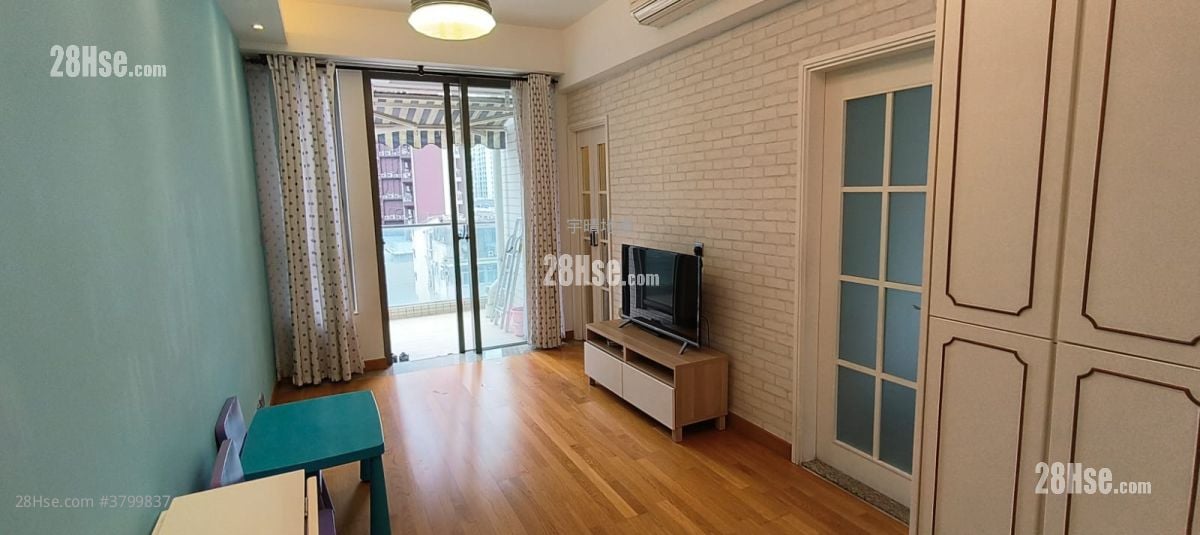 Heya Crystal Rental 2 Bedrooms , 1 Bathroom 482 ft²