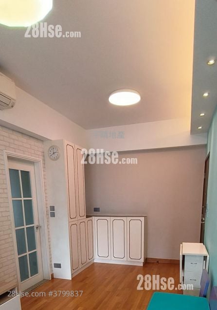 Heya Crystal Rental 2 Bedrooms , 1 Bathroom 482 ft²