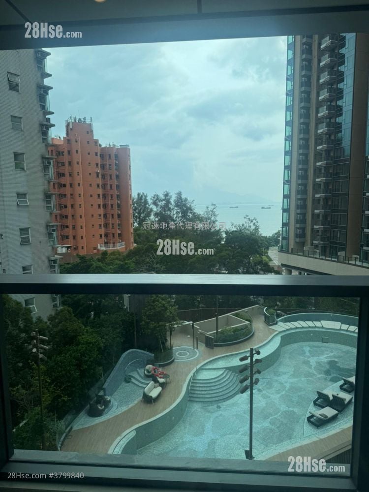 Gold Coast Bay Sell 1 Bedroom , 1 Bathroom 307 ft²