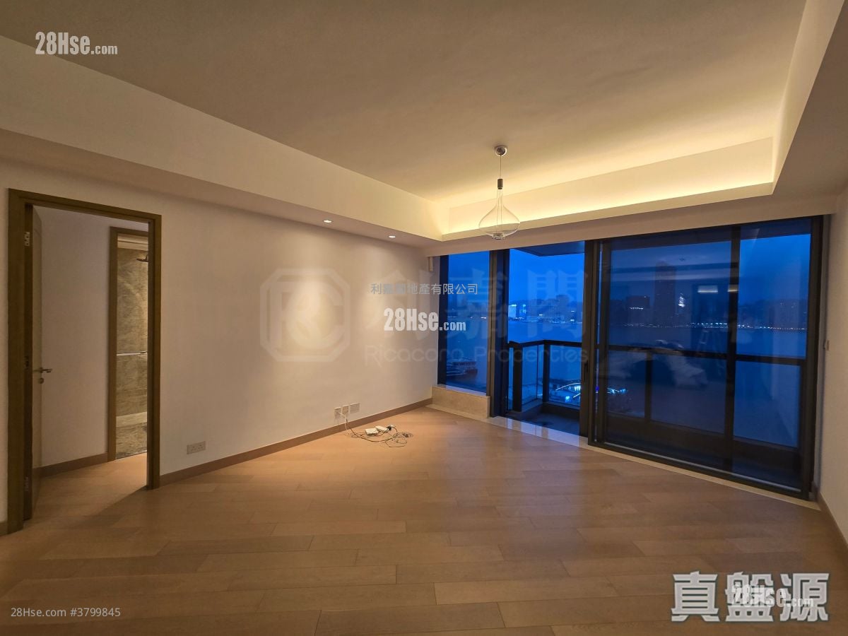 Victoria Harbour Rental 4 Bedrooms , 3 Bathrooms 1,585 ft²