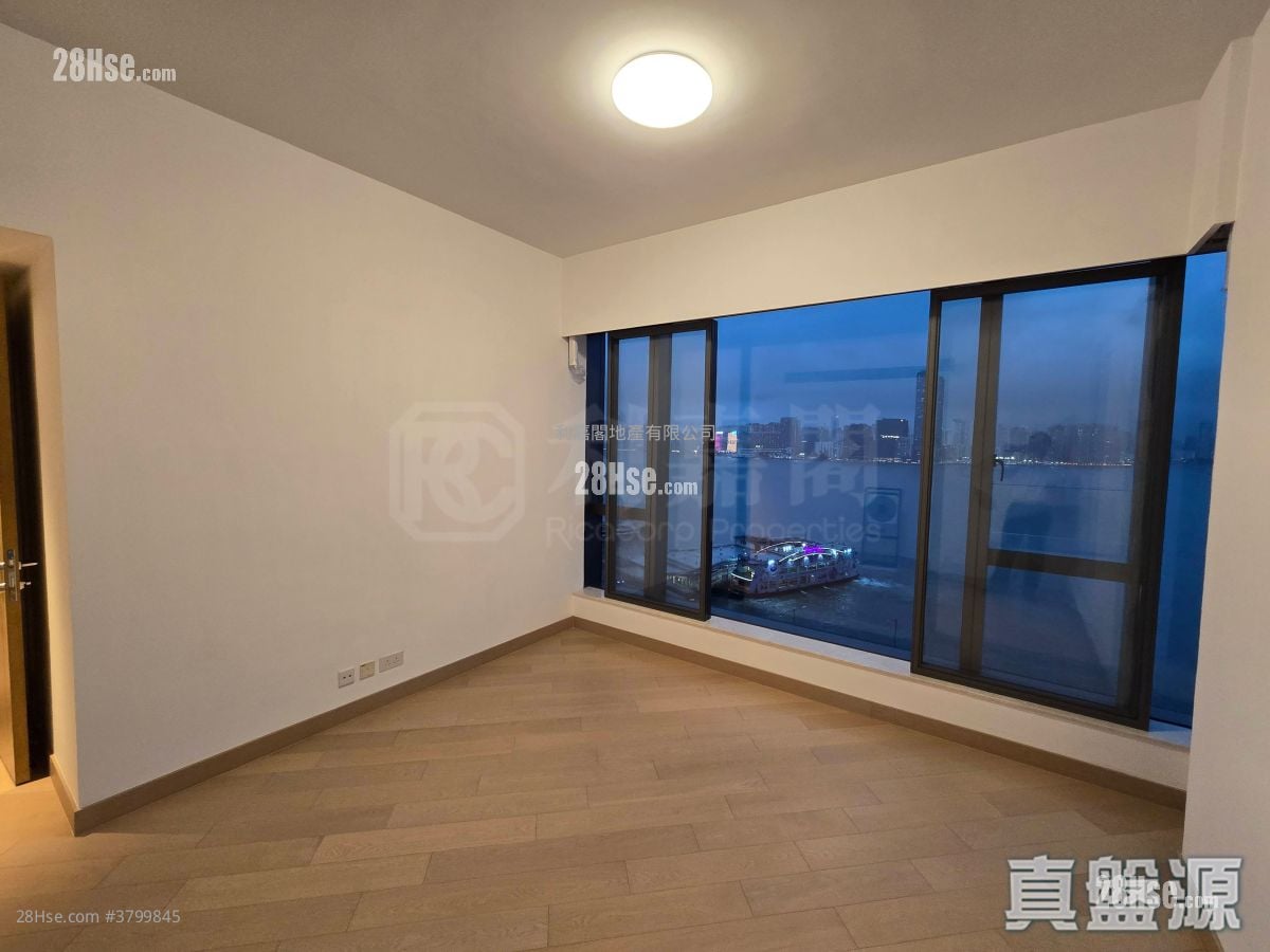 Victoria Harbour Rental 4 Bedrooms , 3 Bathrooms 1,585 ft²