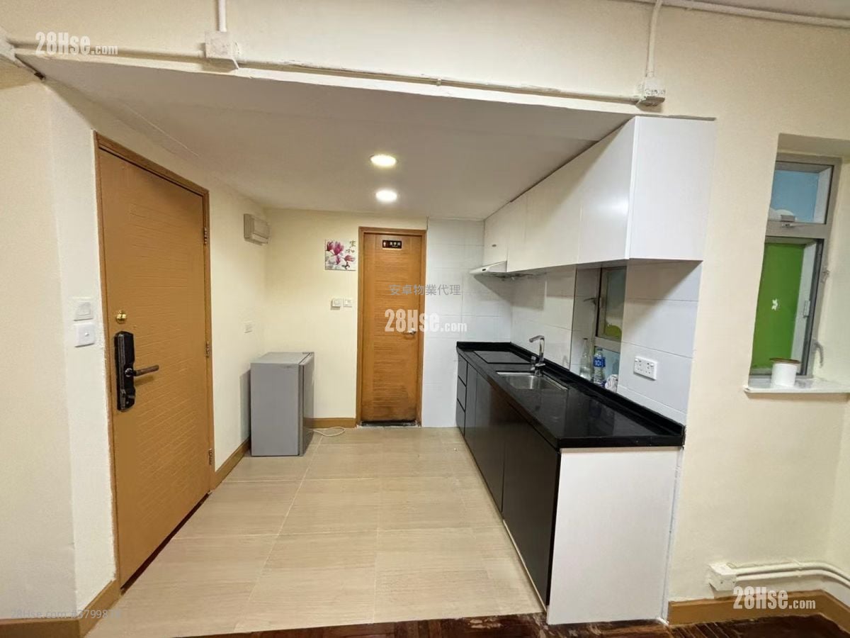 Chinese Mansion Sell 2 Bedrooms , 1 Bathroom 414 ft²