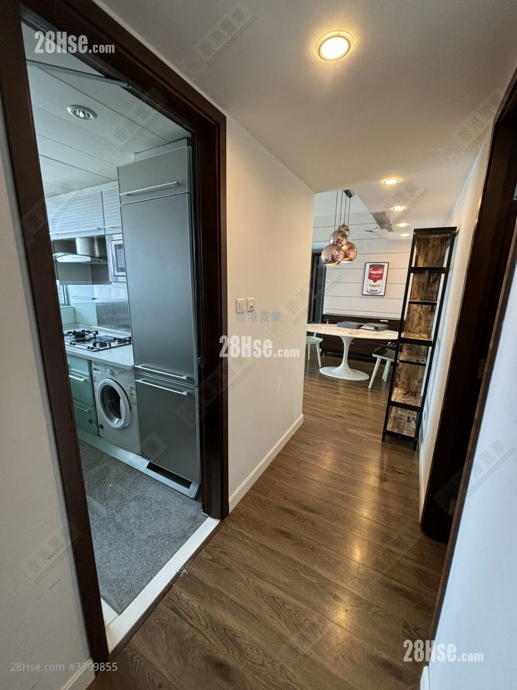 君临天下 租盘 2 房 , 2 浴室 794 平方尺