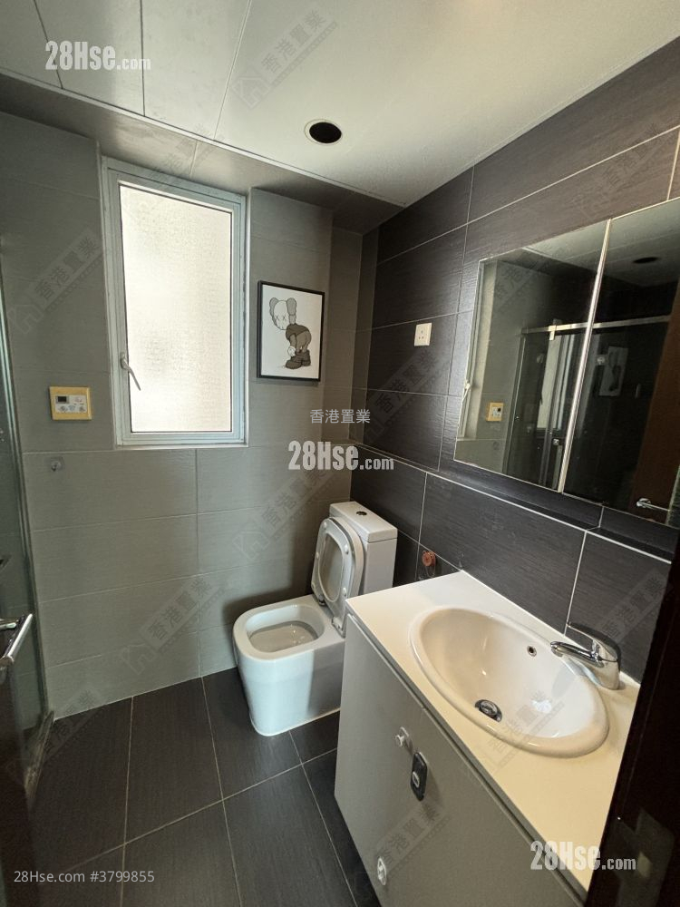 君临天下 租盘 2 房 , 2 浴室 794 平方尺