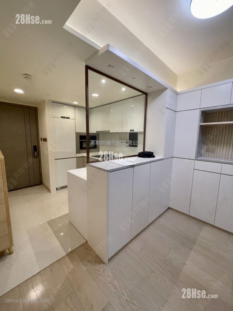 Sea To Sky Sell 2 Bedrooms , 1 Bathroom 482 ft²