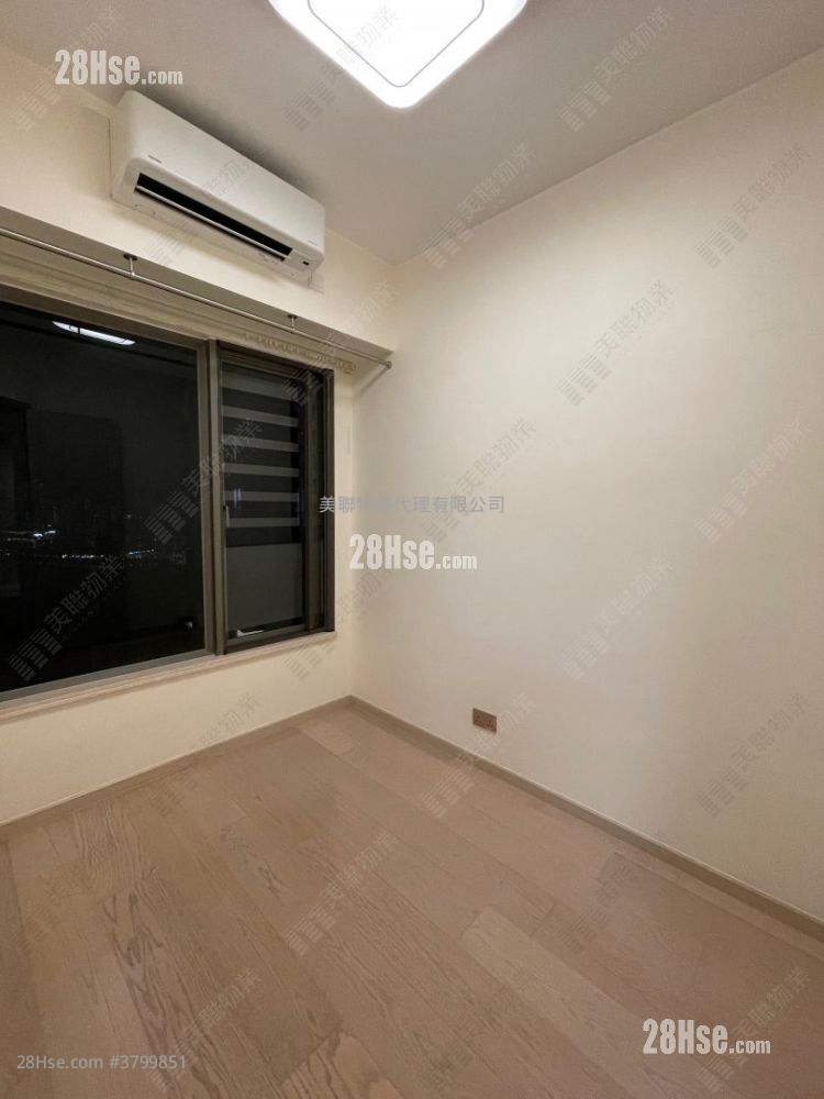 Sea To Sky Sell 2 Bedrooms , 1 Bathroom 482 ft²