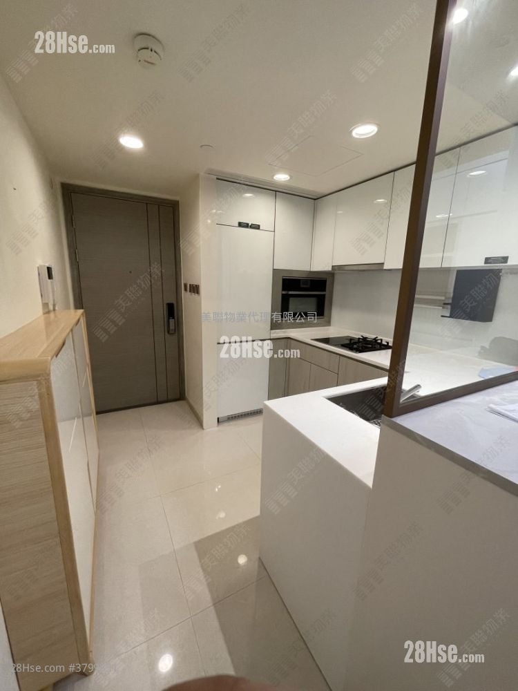 Sea To Sky Sell 2 Bedrooms , 1 Bathroom 482 ft²