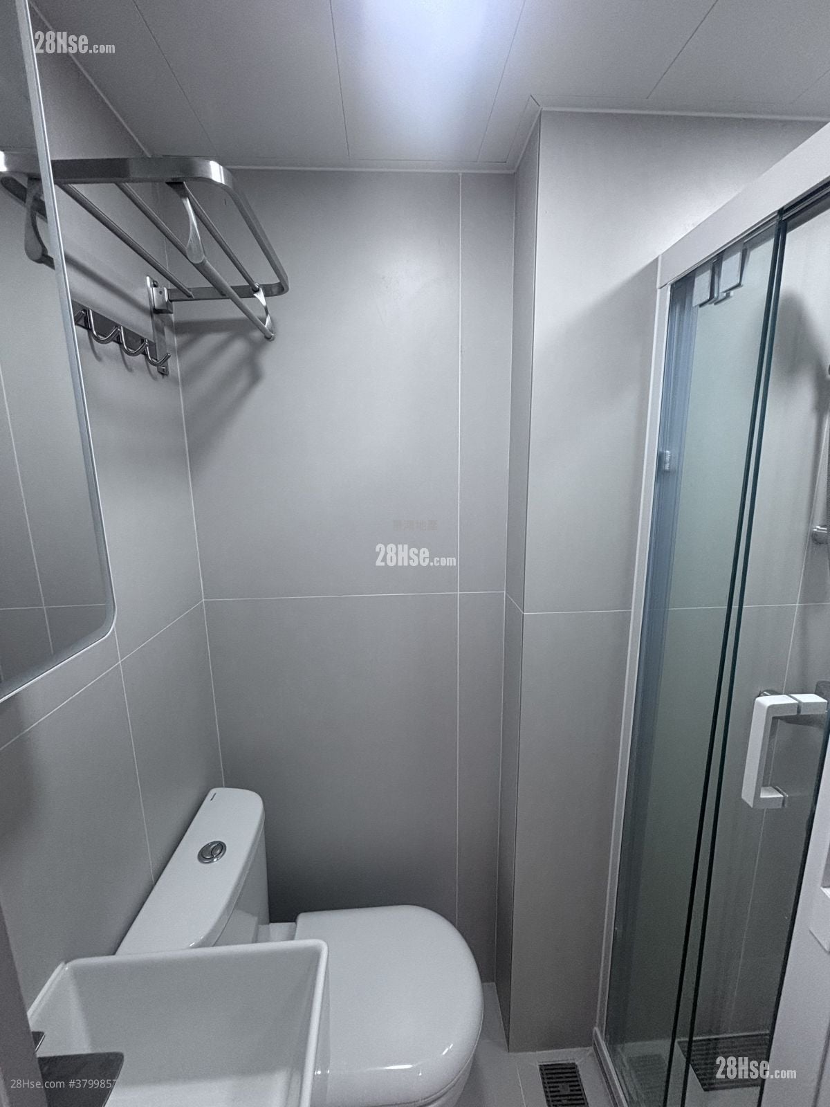 Man Ying Building Rental 160 ft²