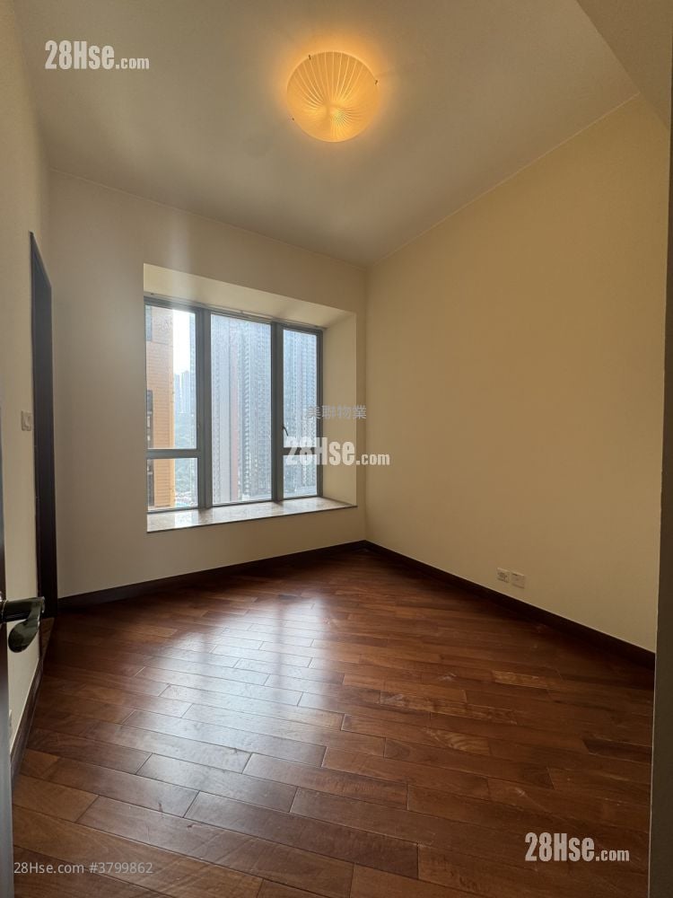 The Palazzo Sell 4 Bedrooms , 3 Bathrooms 1,444 ft²