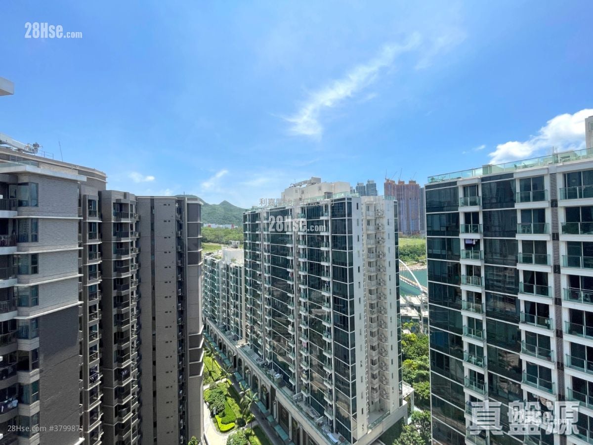 The Papillons Sell 2 Bedrooms 529 ft²