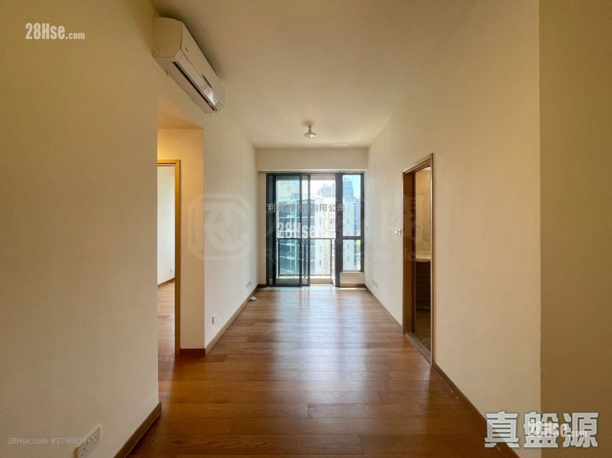 The Papillons Sell 2 Bedrooms 529 ft²