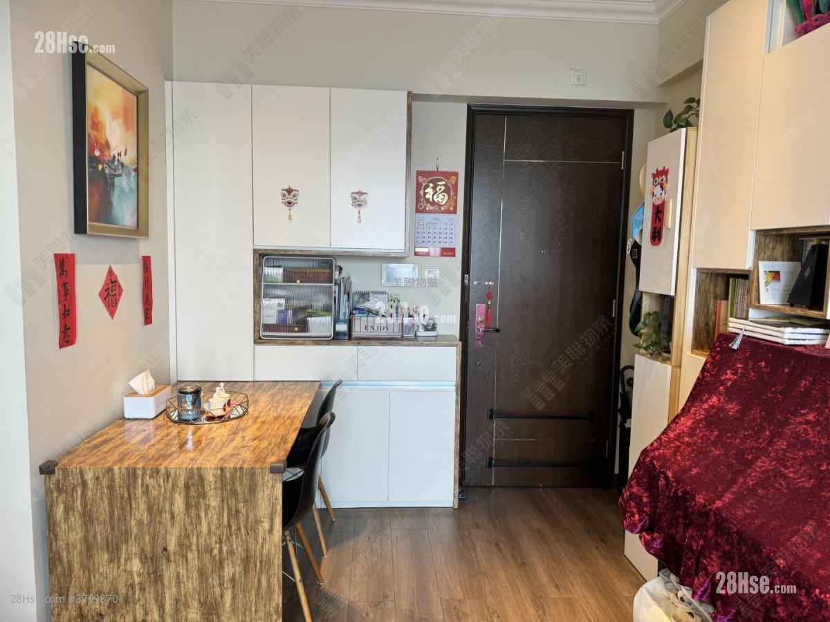 Belchers Hill Sell 3 Bedrooms , 2 Bathrooms 712 ft²