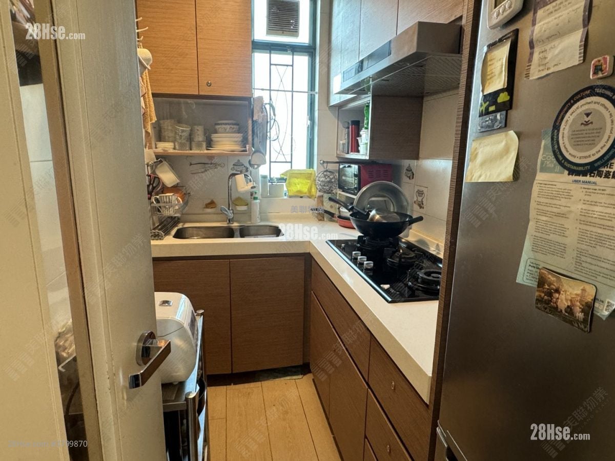 Belchers Hill Sell 3 Bedrooms , 2 Bathrooms 712 ft²