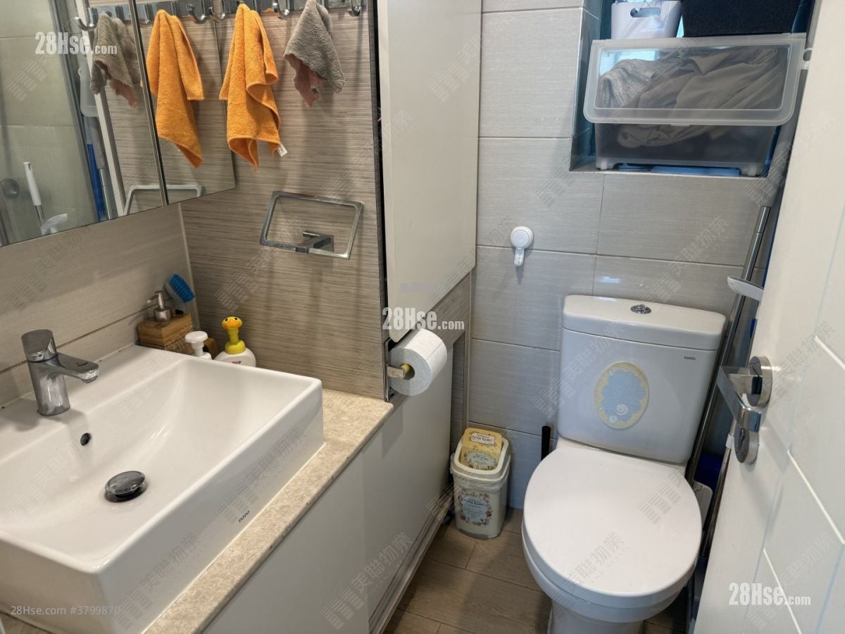 Belchers Hill Sell 3 Bedrooms , 2 Bathrooms 712 ft²