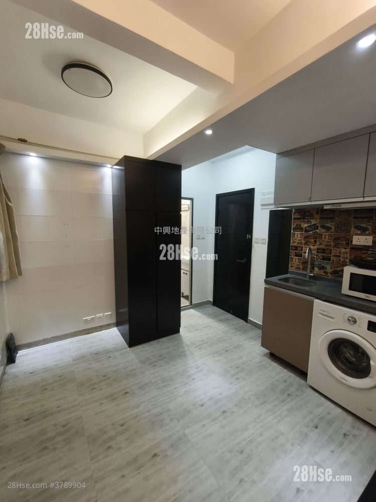 11 Bowring Street Rental Studio , 1 Bathroom 180 ft²