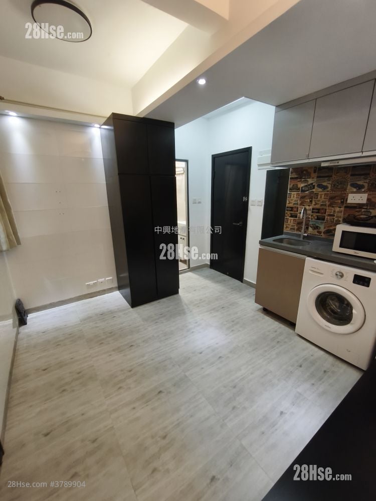11 Bowring Street Rental Studio , 1 Bathroom 180 ft²
