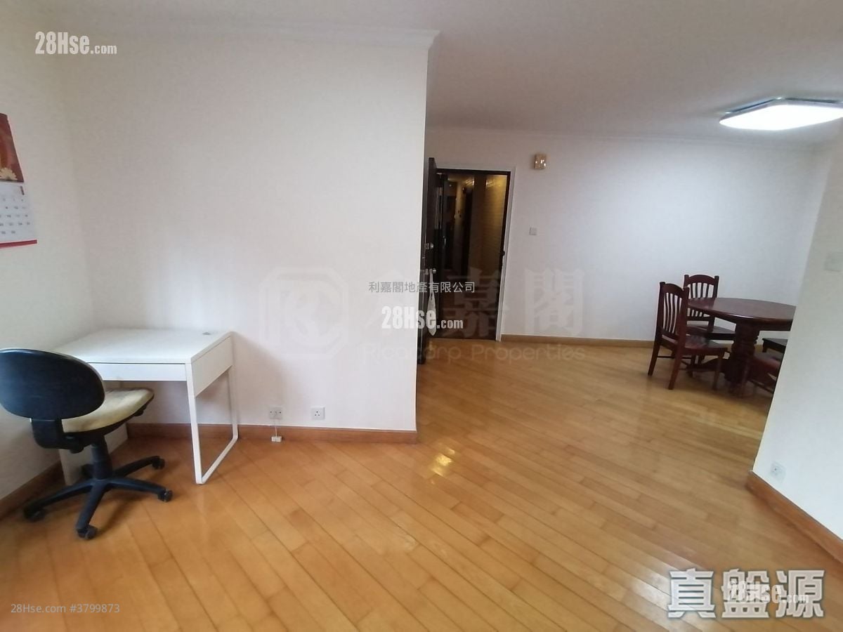 太古城 售盘 3 房 689 平方尺