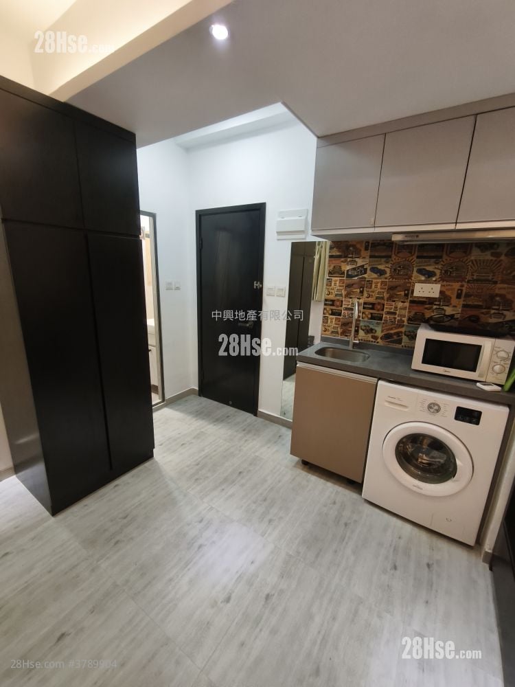 11 Bowring Street Rental Studio , 1 Bathroom 180 ft²