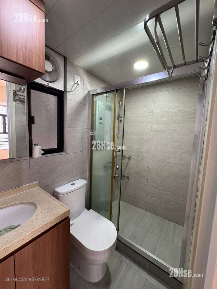 海峰中心 租盘 2 房 , 1 浴室 362 平方尺