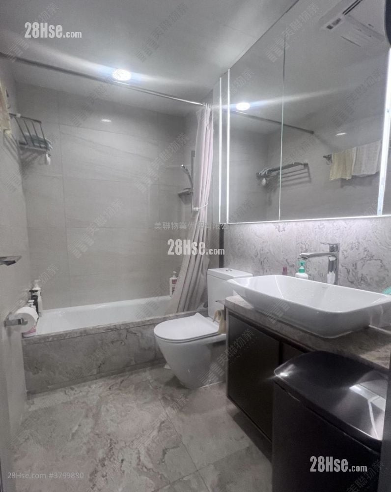 Sea To Sky Sell 5+ Bedrooms , 4 Bathrooms 1,077 ft²