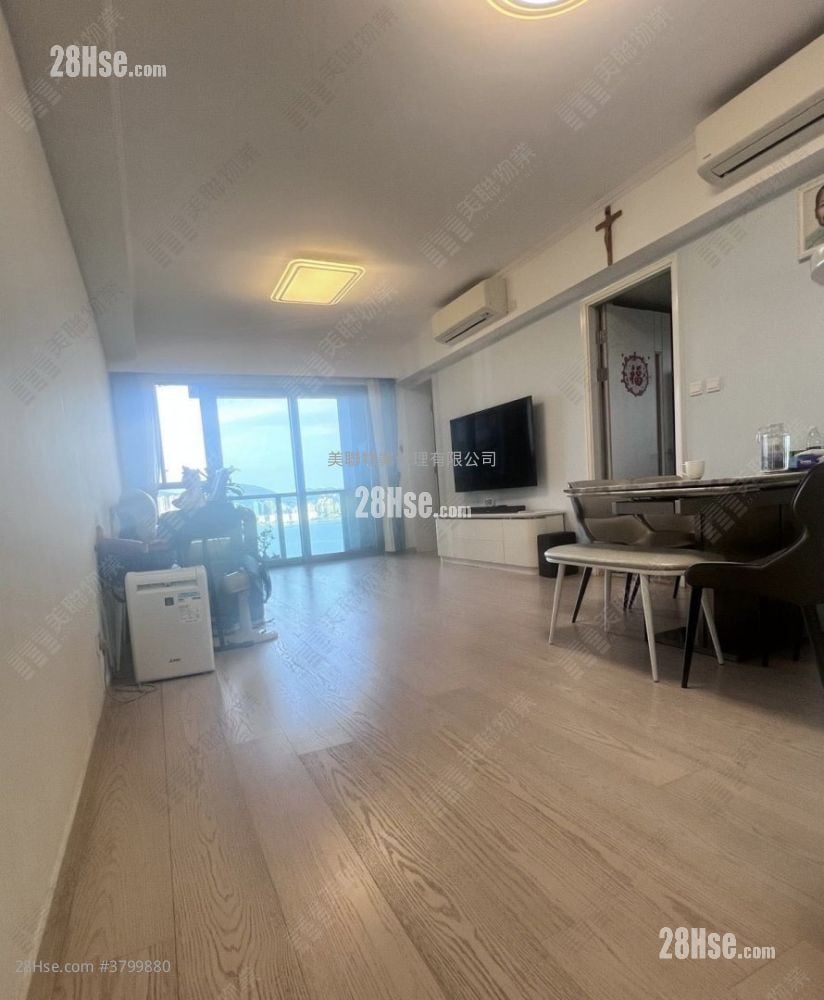 Sea To Sky Sell 5+ Bedrooms , 4 Bathrooms 1,077 ft²