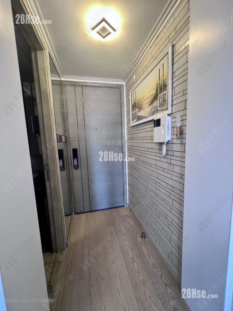 Sea To Sky Sell 5+ Bedrooms , 4 Bathrooms 1,077 ft²