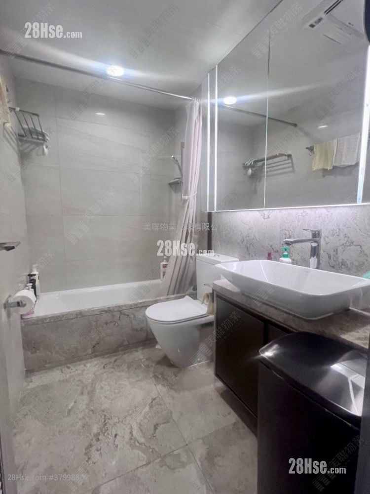 Sea To Sky Sell 5+ Bedrooms , 4 Bathrooms 1,077 ft²