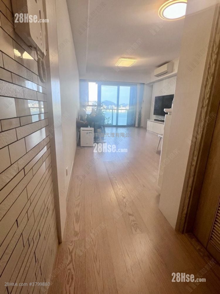 Sea To Sky Sell 5+ Bedrooms , 4 Bathrooms 1,077 ft²