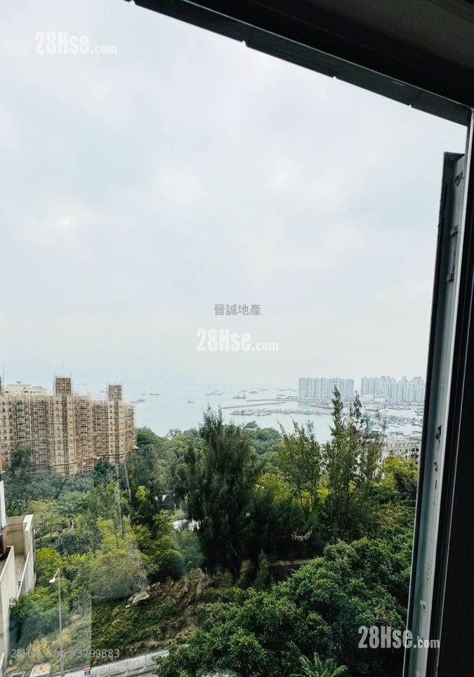 Tsing Yung Terrace Sell 4 Bedrooms , 3 Bathrooms 955 ft²