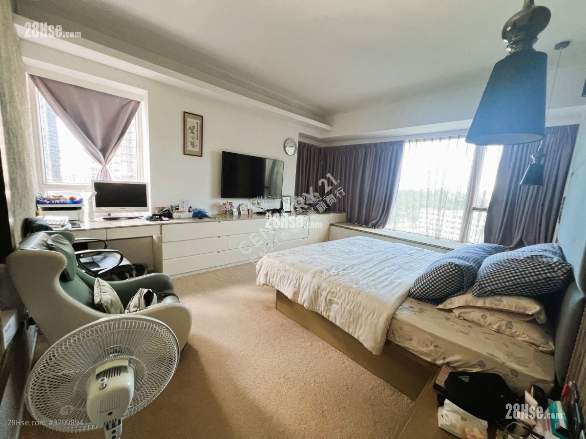 Lake Silver Sell 4 Bedrooms , 3 Bathrooms 1,856 ft²