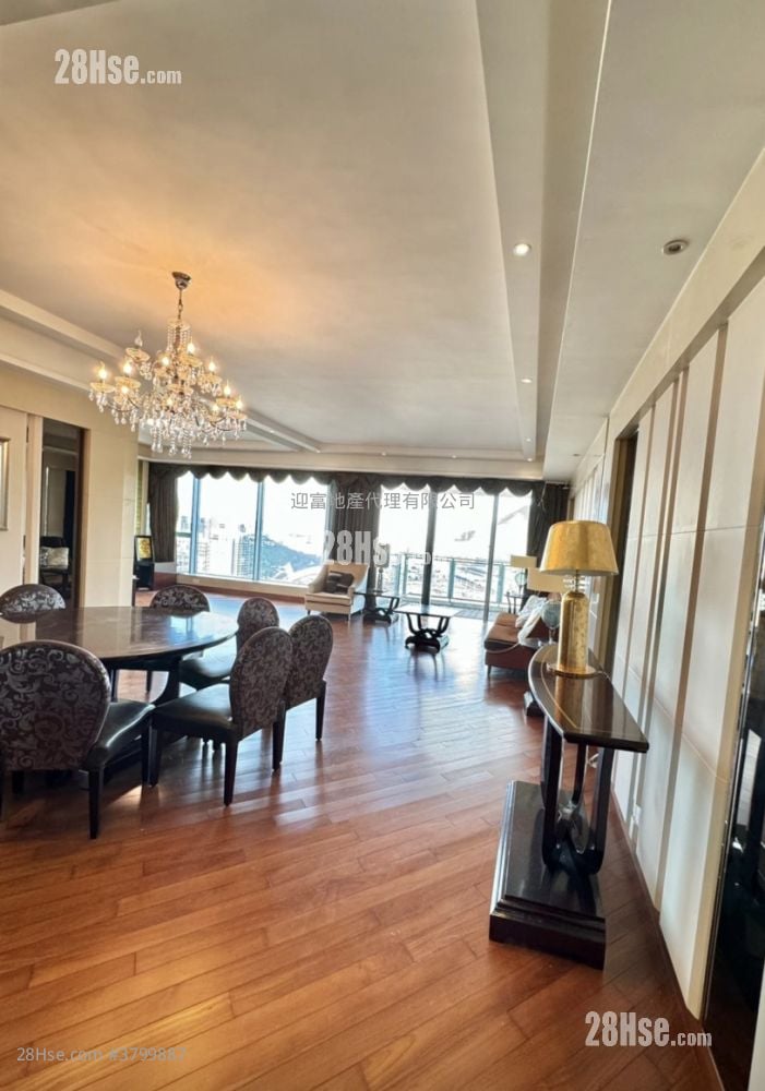 御龙山 售盘 4 房 , 3 浴室 1,847 平方尺