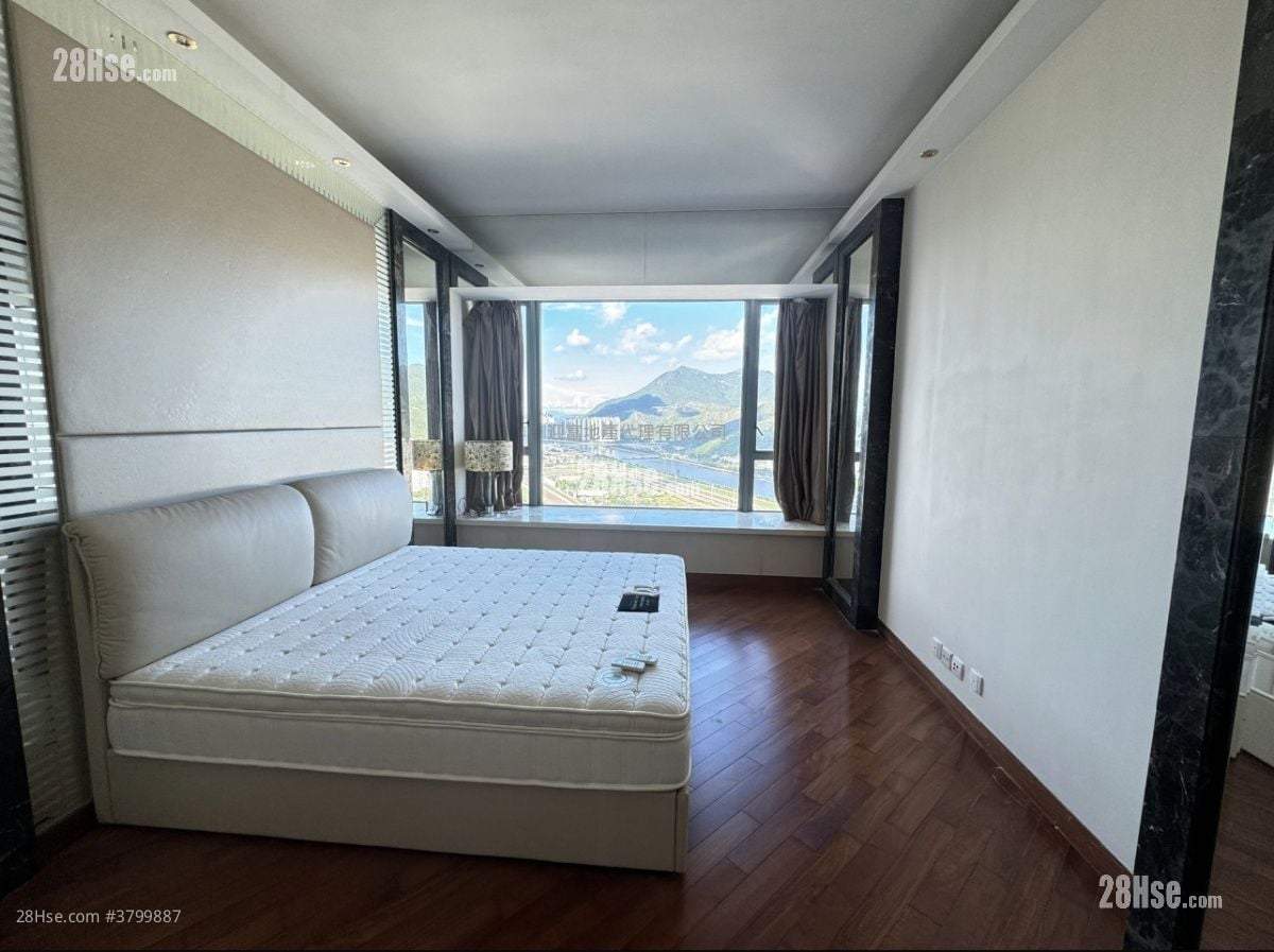 御龙山 售盘 4 房 , 3 浴室 1,847 平方尺