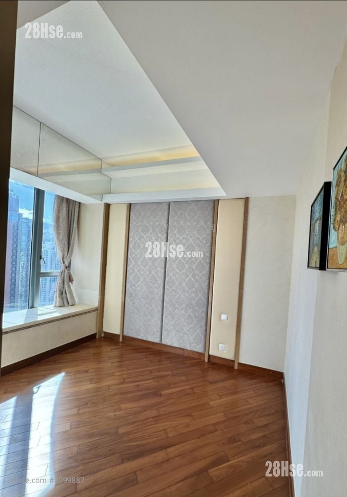 御龙山 售盘 4 房 , 3 浴室 1,847 平方尺