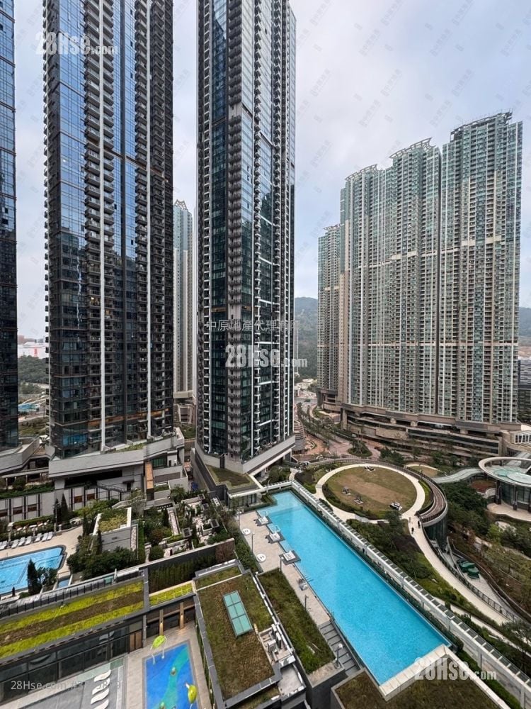 Seasons Place 售盘 1 房 , 1 浴室 323 平方尺