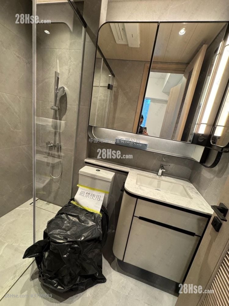 Seasons Place 售盘 1 房 , 1 浴室 323 平方尺