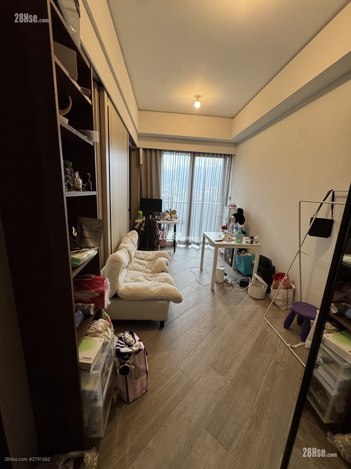 The Henley 租盘 2 房 , 1 浴室 356 平方尺