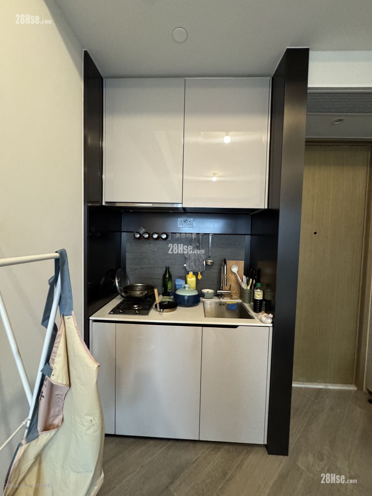 The Henley 租盘 2 房 , 1 浴室 356 平方尺