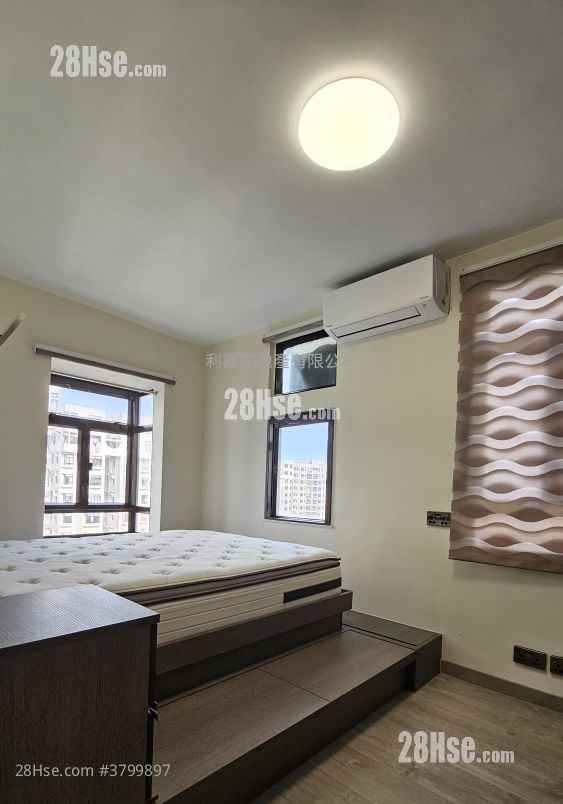 Heng Fa Chuen Sell 2 Bedrooms , 1 Bathroom 615 ft²