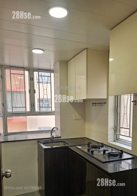 Amoy Gardens Sell 1 Bedroom , 1 Bathroom 322 ft²