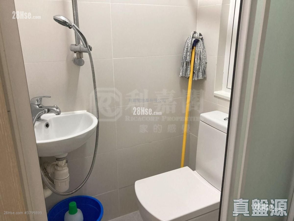 11 La Salle Road Sell 3 Bedrooms , 2 Bathrooms 900 ft²