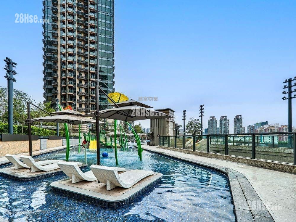 The Yoho Hub Rental 3 Bedrooms , 1 Bathroom 530 ft²