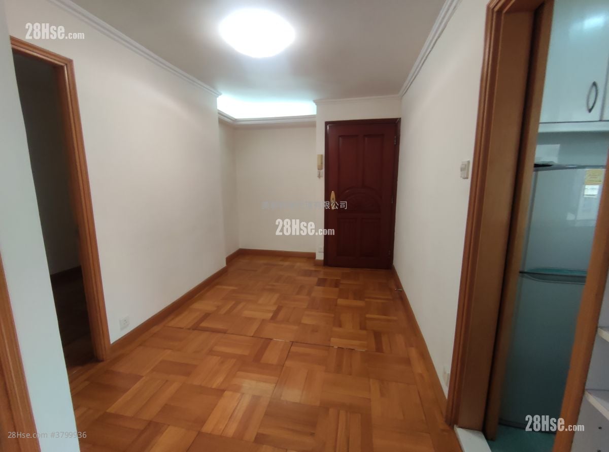 美孚新邨 售盘 3 房 , 2 浴室 653 平方尺