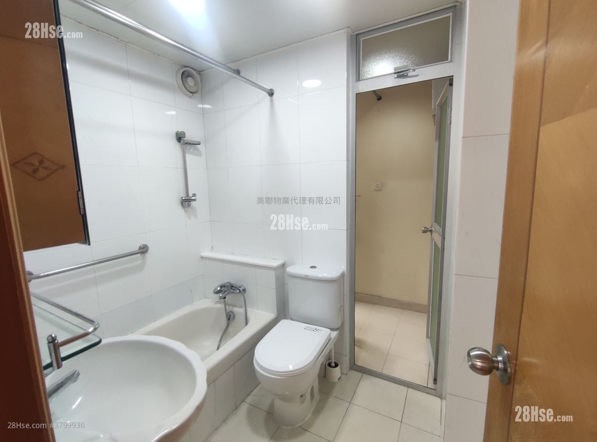 美孚新邨 售盘 3 房 , 2 浴室 653 平方尺