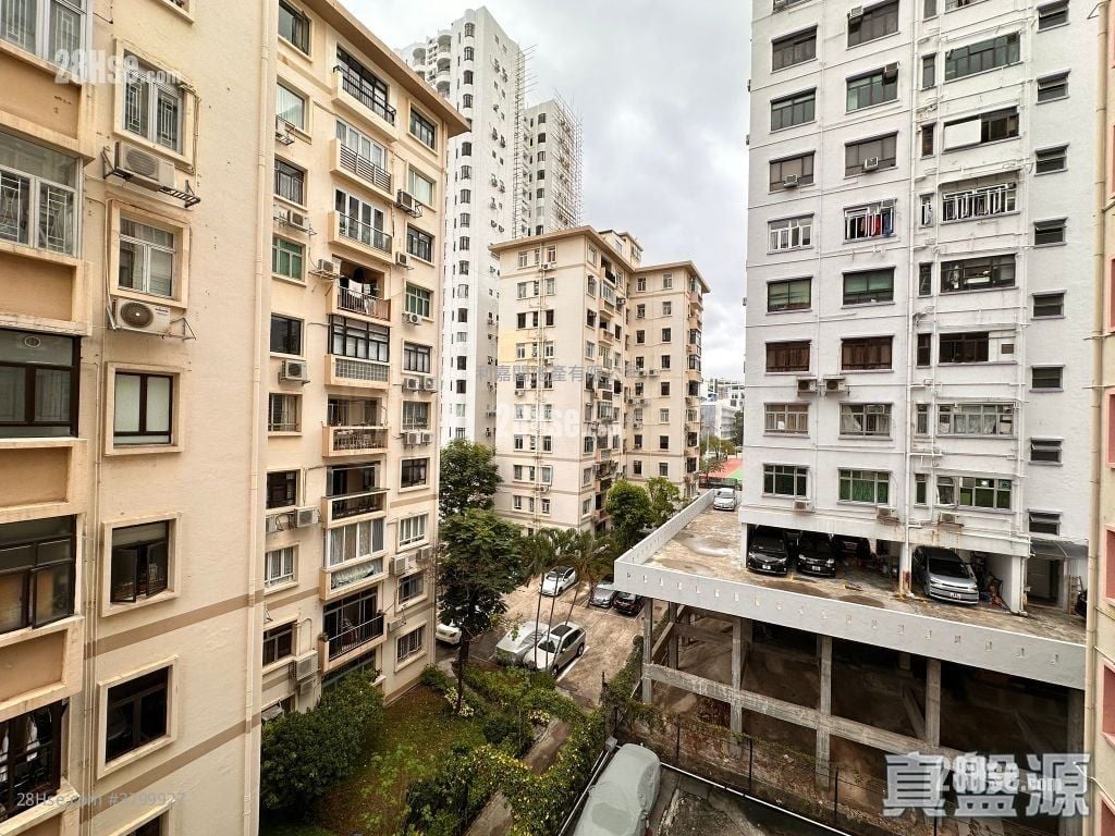 Bel-Air House Rental 1,378 ft²