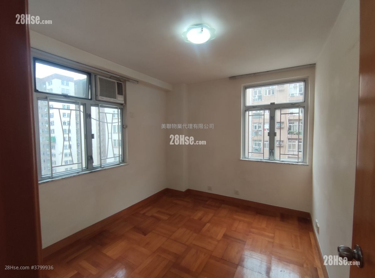 美孚新邨 售盘 3 房 , 2 浴室 653 平方尺