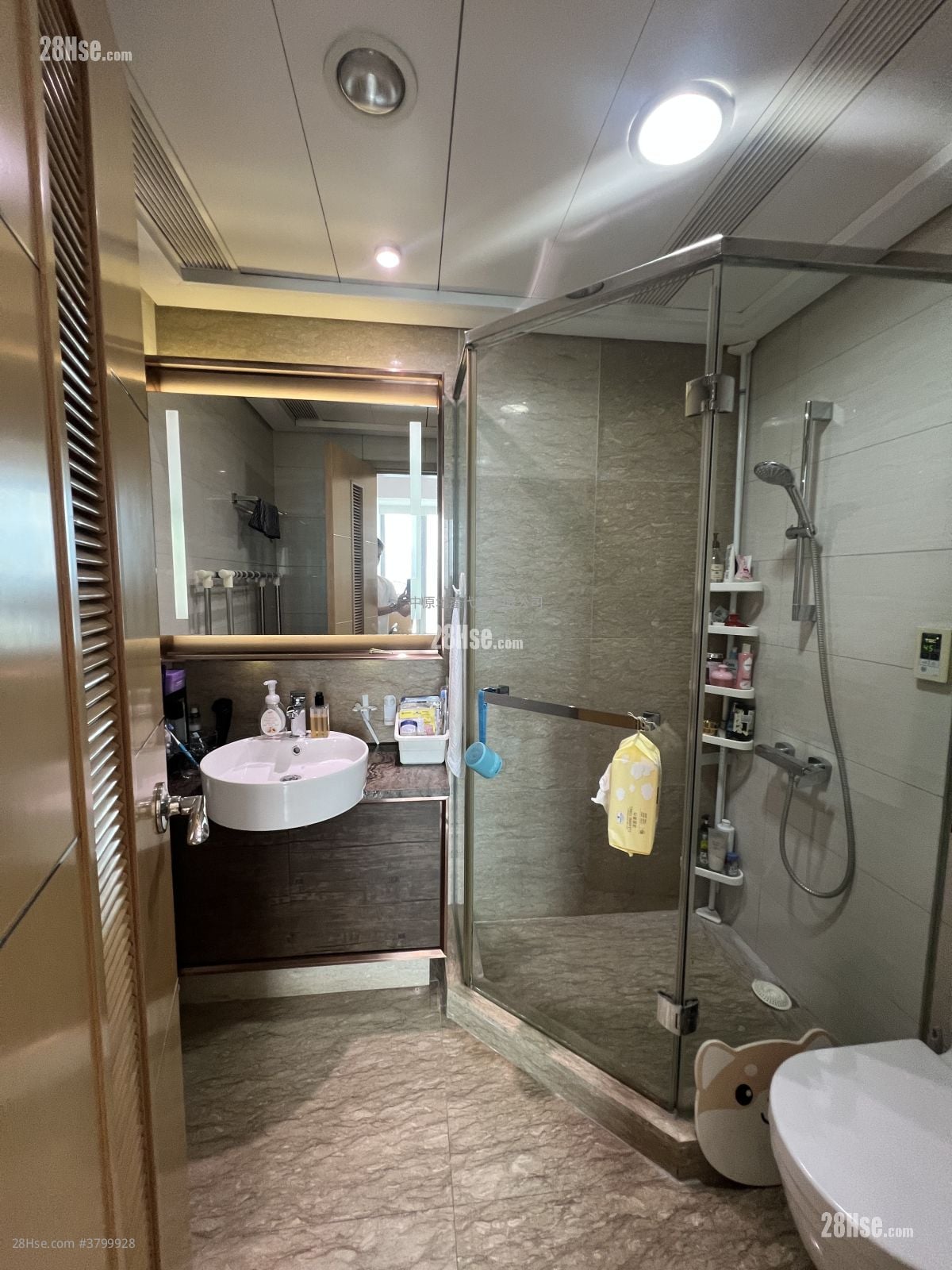 溱岸8号 售盘 3 房 , 4 浴室 1,262 平方尺