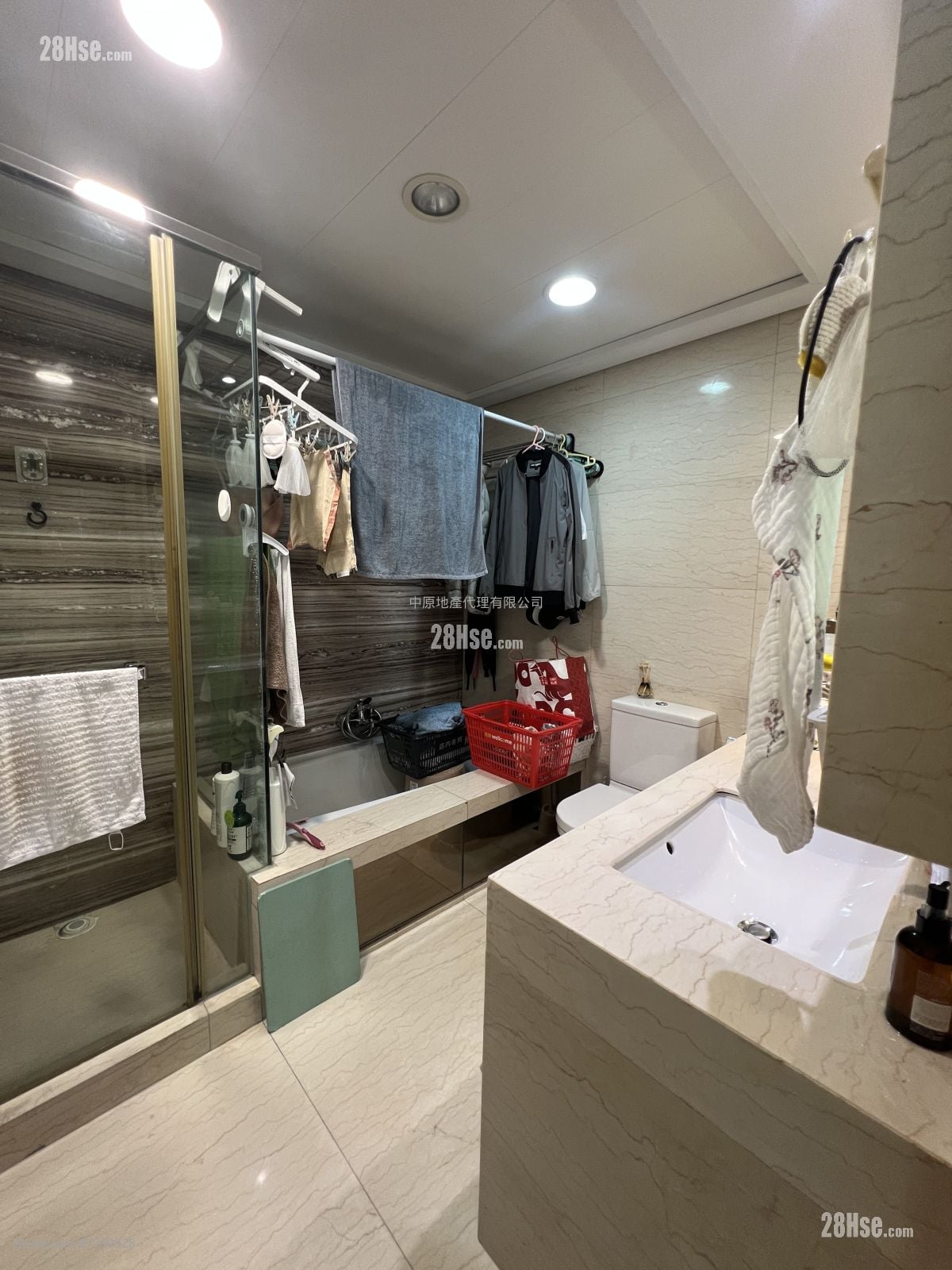 溱岸8号 售盘 3 房 , 4 浴室 1,262 平方尺