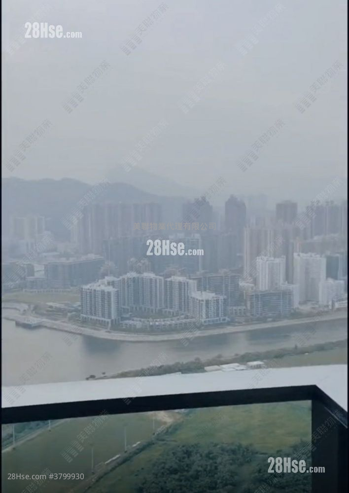 MALIBU 售盘 3 房 , 1 浴室 663 平方尺